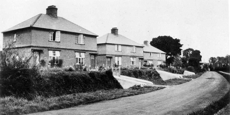 council-housing_kapak